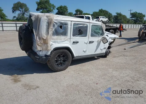 2018 Jeep Wrangler Unlimited Sahara z USA, uszkodzony, nr VIN 1C4HJXEG5JW294430